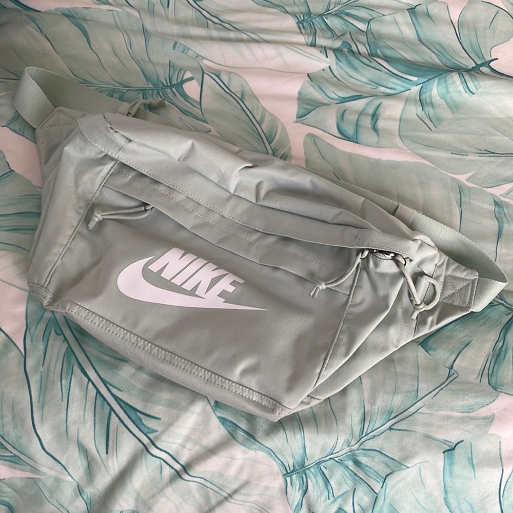Nike crossbody bag - large
